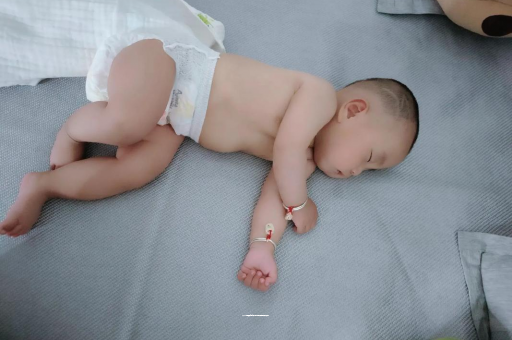 深圳合法供卵试管中心宝宝呼吸道感染发烧